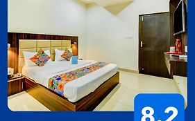 Fabhotel Solitaire Inn